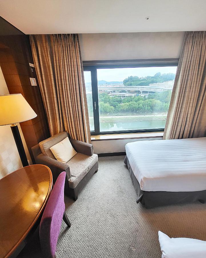 Niagara Hotel Seul Esterno foto