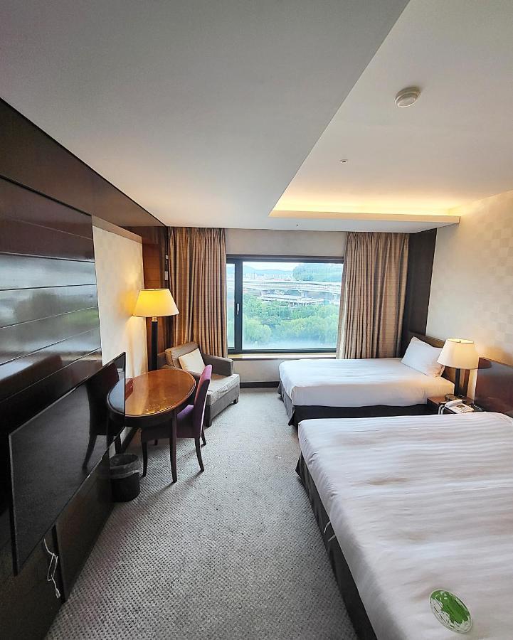 Niagara Hotel Seul Esterno foto