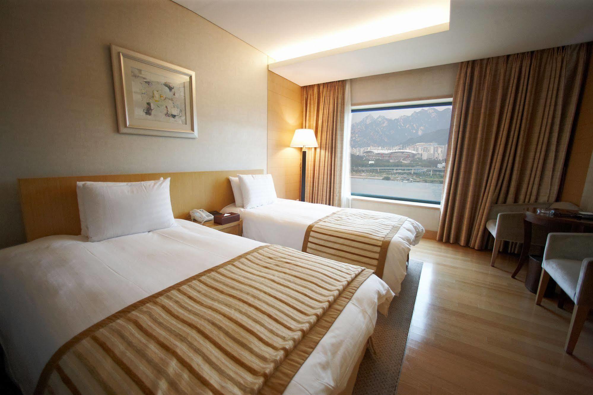 Niagara Hotel Seul Esterno foto